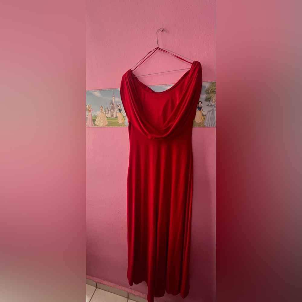RED NIGHTWAY LONG DRESS